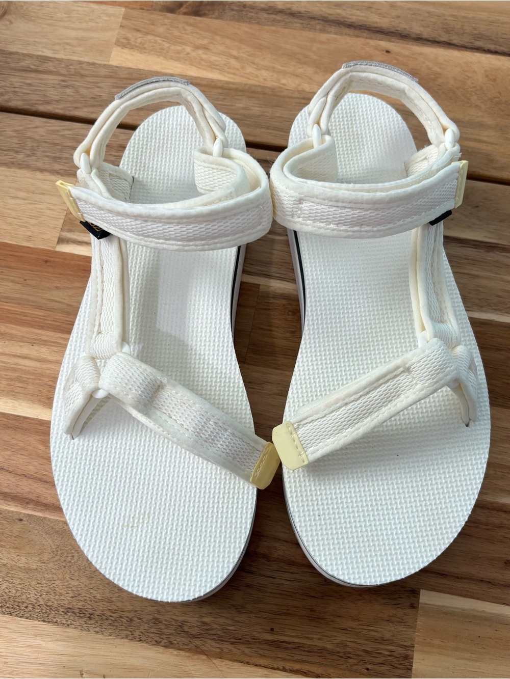 Teva Flatform Sandals - Picture 5 of 10